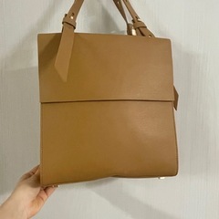 　👉 ブラウン×ホワイト✨PUレザーバッグ／使用少なめ・シワあり・きれいめの画像