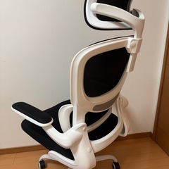 オフィスチェアの画像