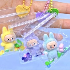ラブブ　キーホルダー　Labubuの画像