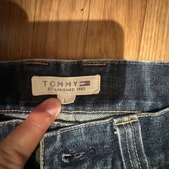 Tommy ジーンズ　迷彩　の画像