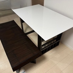 ダイニングテーブル　ベンチセットの画像
