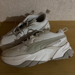 レディースプーマスニーカー24.0の画像