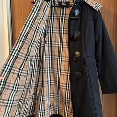 BURBERRY ダウンジャケットの画像
