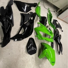 ニンジャzx4rカウルパーツセットの画像