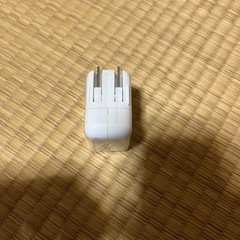Apple アダプター　10Wの画像