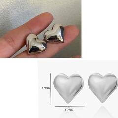 シルバー/ハートスタッドピアス（新品）の画像