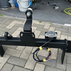 プリウス30  ヒッチメンバー一式　の画像