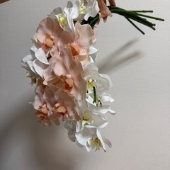 ウェディングブーケ 胡蝶蘭の画像