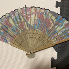 ※お譲り先決定※【無料で差し上げます】今はなきオーサムストアのビール柄扇子/一部壊れの画像