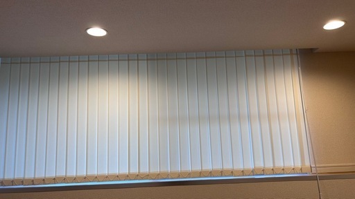 バーチカルブラインド　ブラインドカーテン