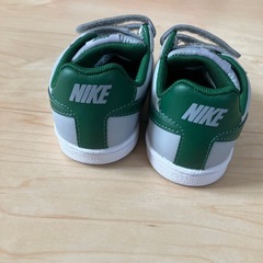 新品　NIKE ベビーキッズスニーカー　13の画像