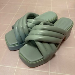 新品有り　23.5 靴 7足 まとめ売りの画像