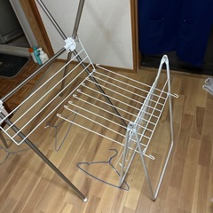 室内物干しの画像