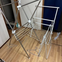 室内物干しの画像