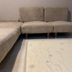 ソファの画像