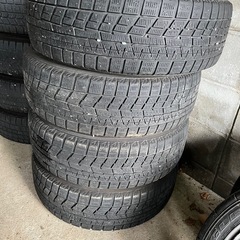ヨコハマ　アイスガード205/60R16　の画像