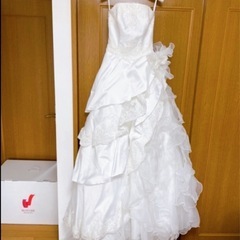 ワタベウェディングのウエディングドレスの画像