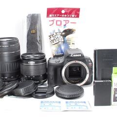 【美品】持ち運びに最適♪世界最小最軽量 Canon Kiss X7 ダブルレンズの画像