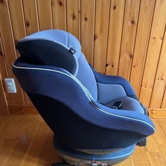ジョイー アーク360 チャイルドシートISOFIX　回転式の画像