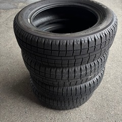 中古タイヤ　スタッドレス4本　TOYO　155/65/14の画像