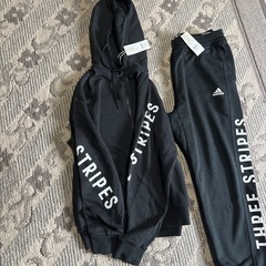 新品未使用アディダススリーストライプス
の画像