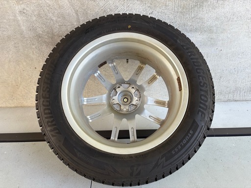 RAV4 ハリアー　ブリヂストン製　スタッドレス　225/60R18