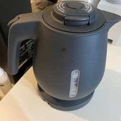 電子レンジ、トースター、ケトル、炊飯器　ブラック4点セットの画像