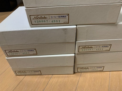 ノリタケ　カップ&ソーサー