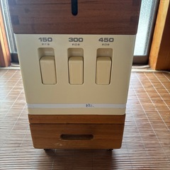 お取引中　桐子　　米びつ　30キロ入りますの画像