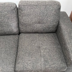 ブリティッシュグレーのカウチソファー（LOWYA（ロウヤ）商品）の画像