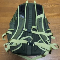 THE NORTH FACE HOT SHOT バックパック オリーブグリーンの画像
