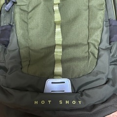 THE NORTH FACE HOT SHOT バックパック オリーブグリーンの画像