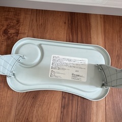 西松屋　豆椅子用テーブルの画像