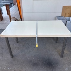 作業用テーブルの画像