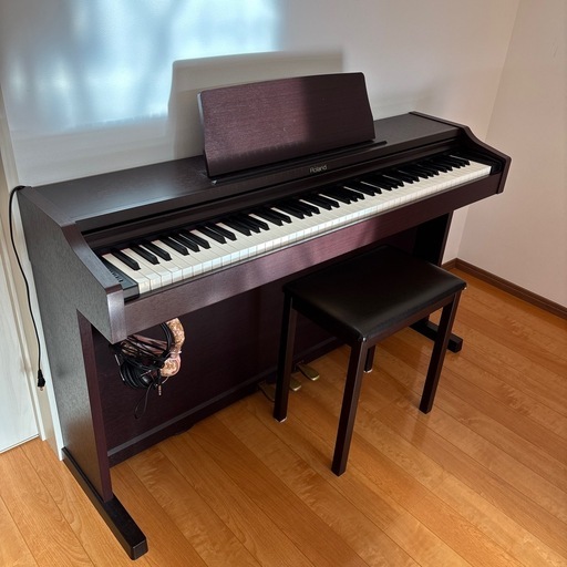 Roland電子ピアノRP101