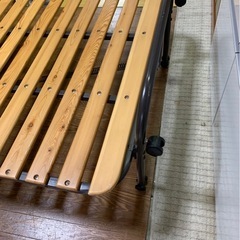 折りたたみベッドの画像