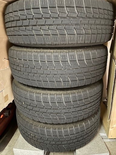 スタッドレスタイヤホイールセット　195/60R15