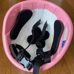 ハローキティ ヘルメットです。サンリオの画像