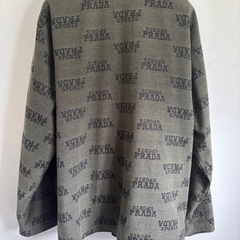 PRADA ロゴプリントジャケット グレーの画像