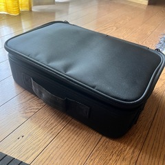 メイクバッグ　メイクボックス　化粧品収納
　の画像