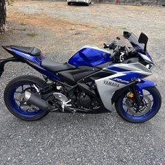 1132.　ヤマハ　YZF-R25 RG10J ABS付き　バイク　250cc 車体の画像