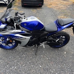 1132.　ヤマハ　YZF-R25 RG10J ABS付き　バイク　250cc 車体の画像