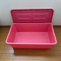 衣装ケースの画像