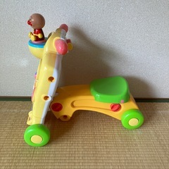 乗って変身アンパンマンウォーカー、足こぎ、バイク、三輪車の画像
