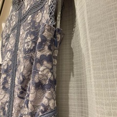 パーティードレス　薄いブルーの画像