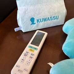 ポケモン、クワッスのぬいぐるみとティッシュケースの画像