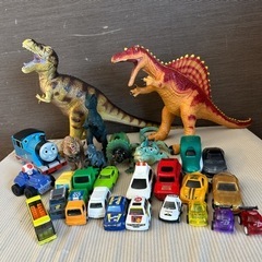 恐竜と車　おもちゃの画像