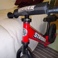 美品　ストライダーSPORT　赤の画像