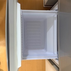 SHARP 冷蔵庫　
SJ-D14B-S　の画像