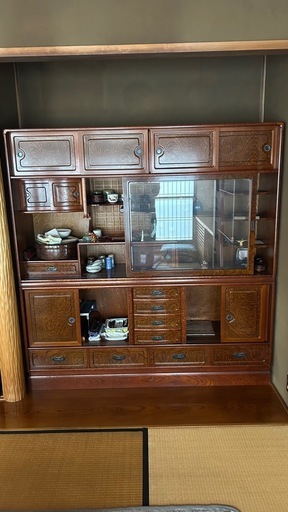 （まもなく捨てます）和　箪笥　食器棚　縦横約2メートル